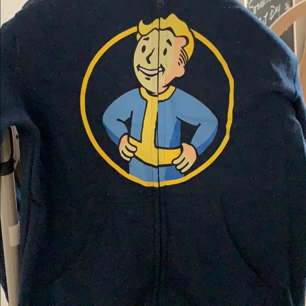 Hoodie Fallout